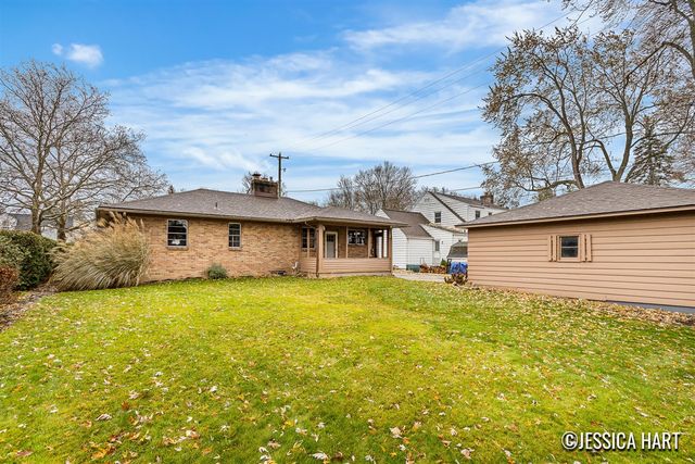 2765 Oakwood Avenue, Grand Rapids, MI 49505