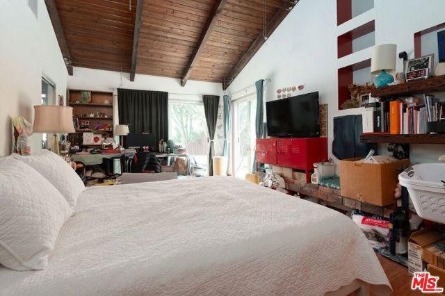 1458 Sutherland Street, Los Angeles, CA 90026