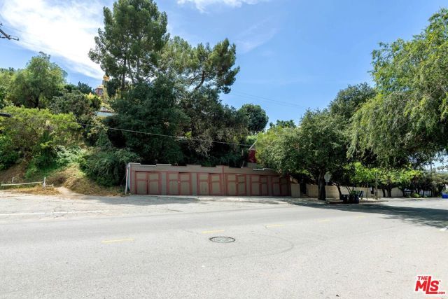 1458 Sutherland Street, Los Angeles, CA 90026