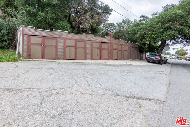 1458 Sutherland Street, Los Angeles, CA 90026