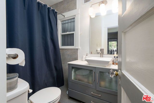 1458 Sutherland Street, Los Angeles, CA 90026