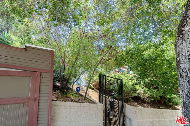 1458 Sutherland Street, Los Angeles, CA 90026