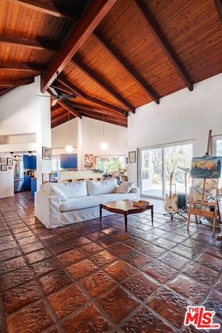 1458 Sutherland Street, Los Angeles, CA 90026