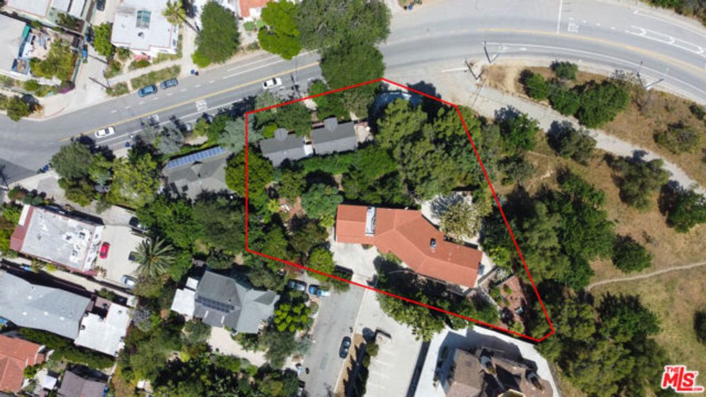 1458 Sutherland Street, Los Angeles, CA 90026