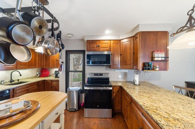 817 E Clarion Dr, Pueblo West, CO 81007