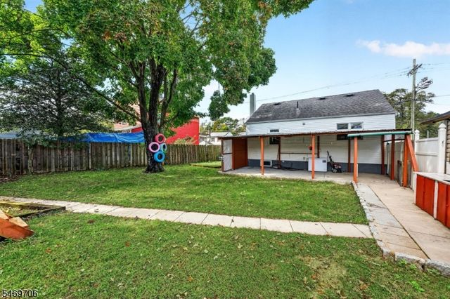 297 Manalapan Rd, Spotswood Boro, NJ 08884