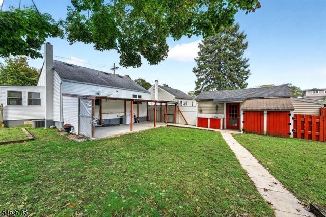 297 Manalapan Rd, Spotswood Boro, NJ 08884
