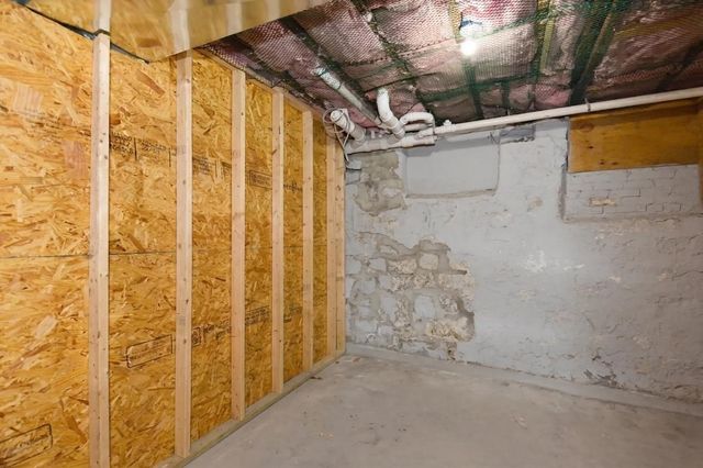 1048 Saratoga Street 2, Boston, MA 02128