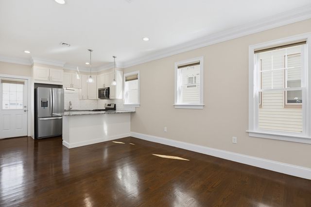 1048 Saratoga Street 2, Boston, MA 02128