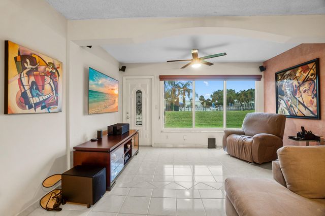 18841 Haywood Terrace 4, Boca Raton, FL 33496