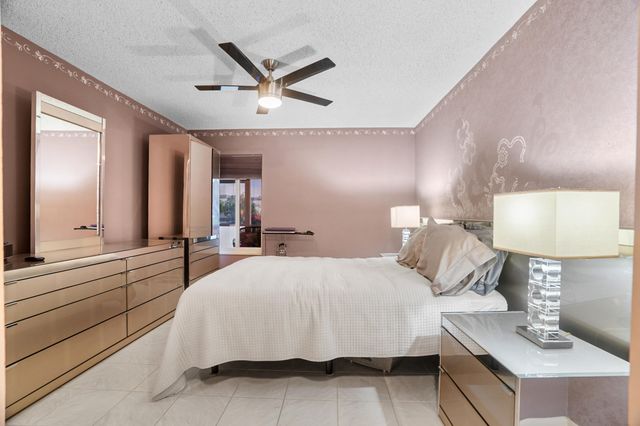 18841 Haywood Terrace 4, Boca Raton, FL 33496