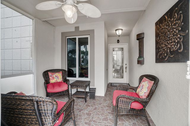 18841 Haywood Terrace 4, Boca Raton, FL 33496