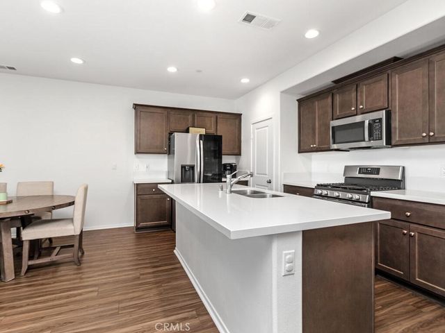 29425 Bovenzi Way, Winchester, CA 92596