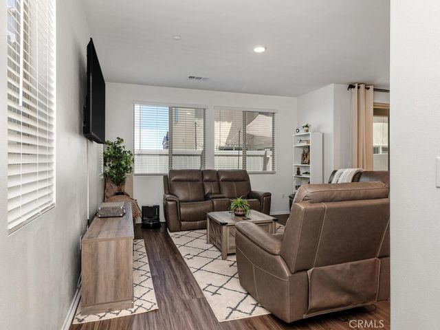 29425 Bovenzi Way, Winchester, CA 92596