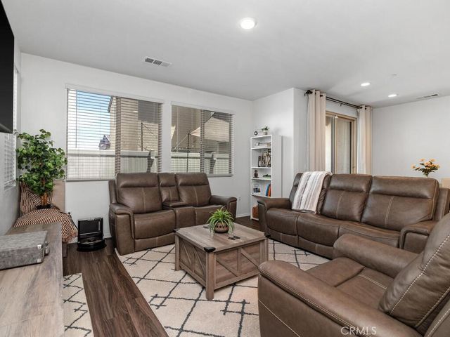 29425 Bovenzi Way, Winchester, CA 92596