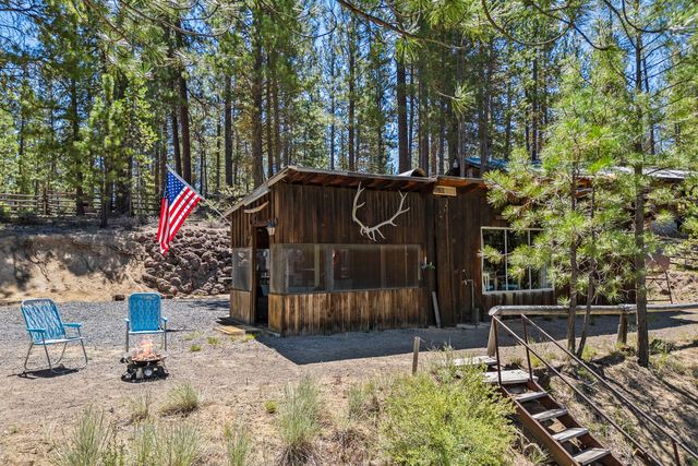 52011 Old Wickiup Road, La Pine, OR 97739