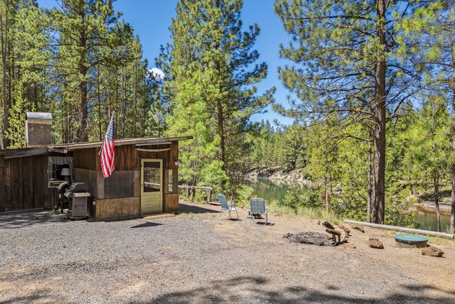 52011 Old Wickiup Road, La Pine, OR 97739