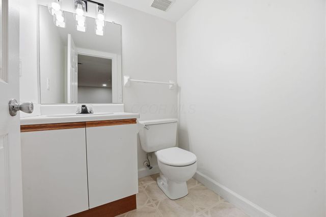 5516 Baneberry Avenue, 30D, Columbus, OH 43235