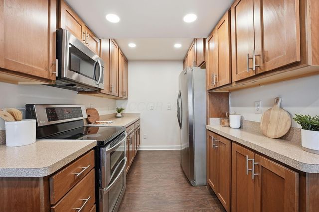 5516 Baneberry Avenue, 30D, Columbus, OH 43235