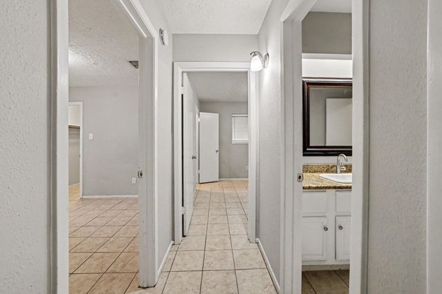 419 Pickford Drive, Katy, TX 77450