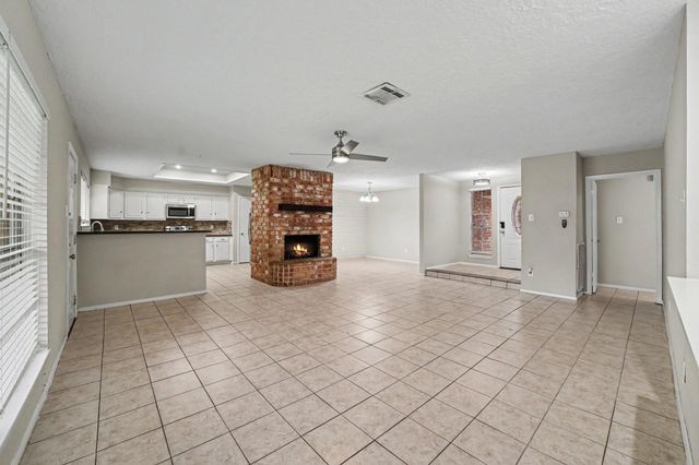 419 Pickford Drive, Katy, TX 77450