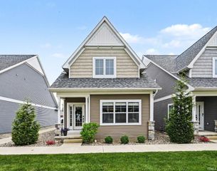 1251 Echoes Circle, South Bend, IN 46615