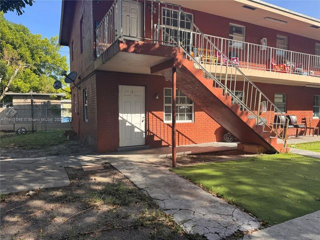 2121 NW 4th Ct 1, Pompano Beach, FL 33069