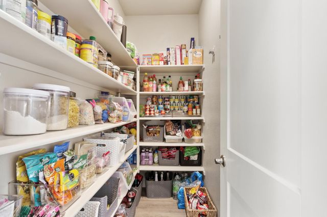 1916 Beale Cir, Lincoln, CA 95648