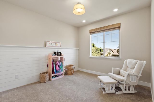 1916 Beale Cir, Lincoln, CA 95648