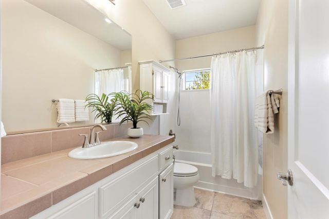 1916 Beale Cir, Lincoln, CA 95648