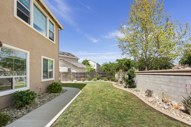 1916 Beale Cir, Lincoln, CA 95648