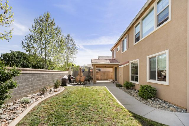 1916 Beale Cir, Lincoln, CA 95648