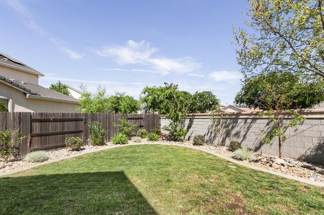 1916 Beale Cir, Lincoln, CA 95648