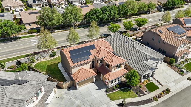 1916 Beale Cir, Lincoln, CA 95648