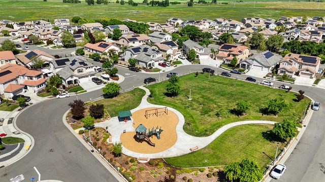 1916 Beale Cir, Lincoln, CA 95648