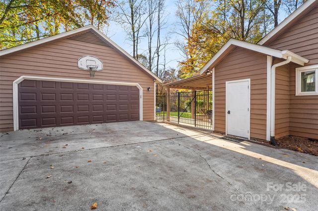 9525 Goldsmith Lane, Mint Hill, NC 28227