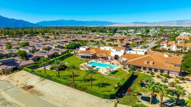 2701 Via Calderia, Palm Desert, CA 92260