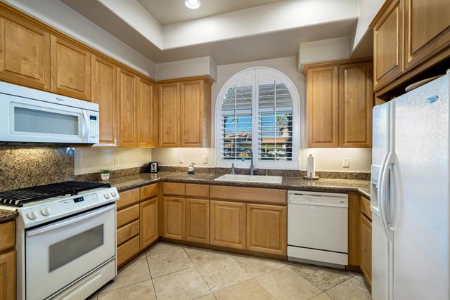 2701 Via Calderia, Palm Desert, CA 92260