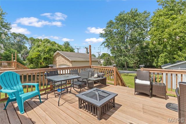 3731 Edmundson Road, St Louis, MO 63114