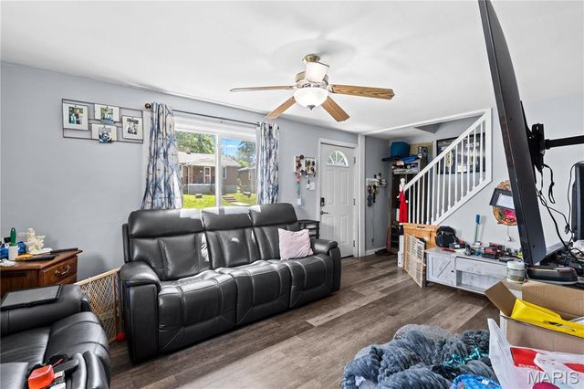 3731 Edmundson Road, St Louis, MO 63114