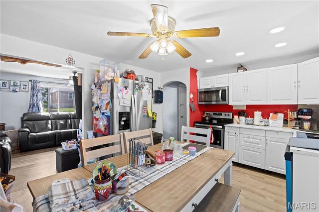 3731 Edmundson Road, St Louis, MO 63114