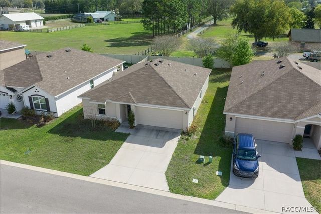 8471 Clearway Drive, Wildwood, FL 34785