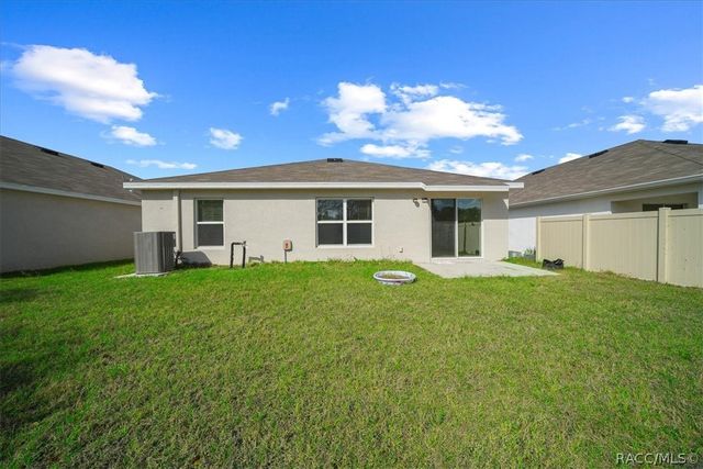 8471 Clearway Drive, Wildwood, FL 34785