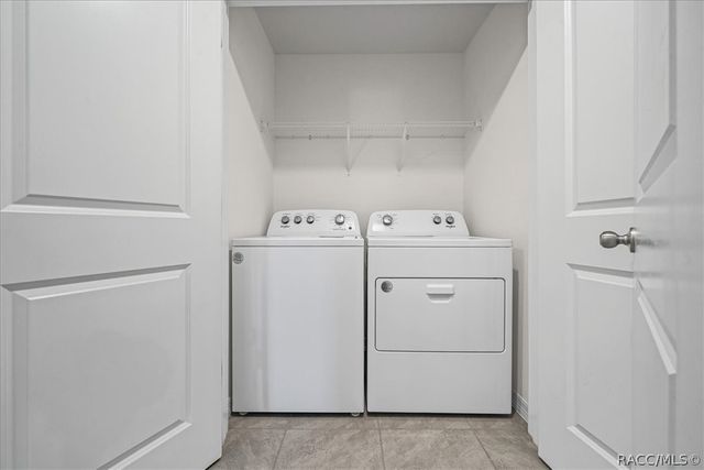 8471 Clearway Drive, Wildwood, FL 34785