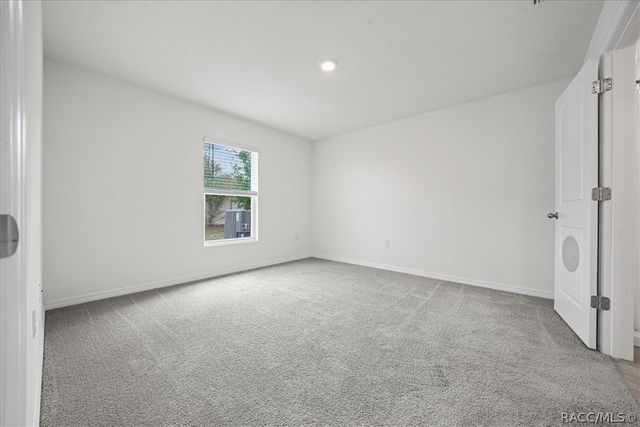 8471 Clearway Drive, Wildwood, FL 34785