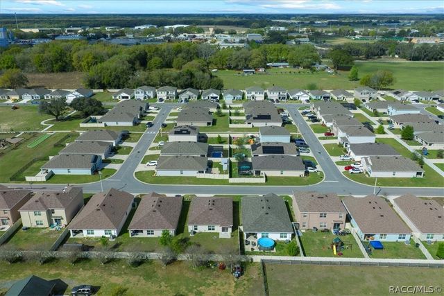 8471 Clearway Drive, Wildwood, FL 34785