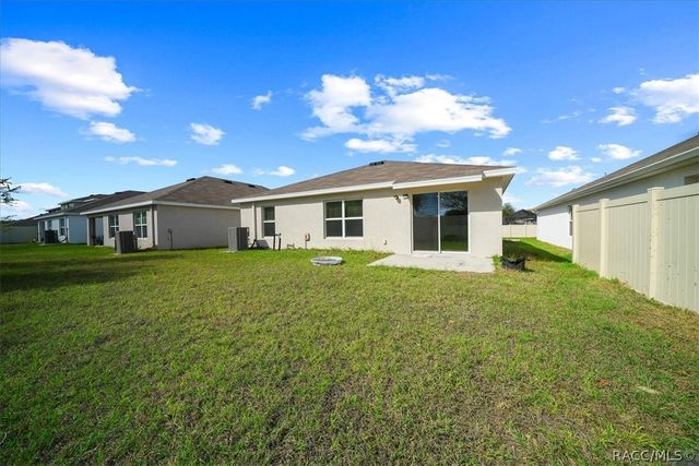 8471 Clearway Drive, Wildwood, FL 34785