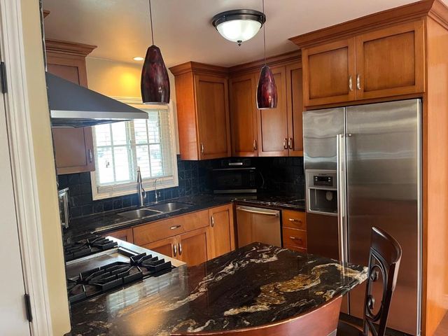 728 Saratoga Drive, Salinas, CA 93906