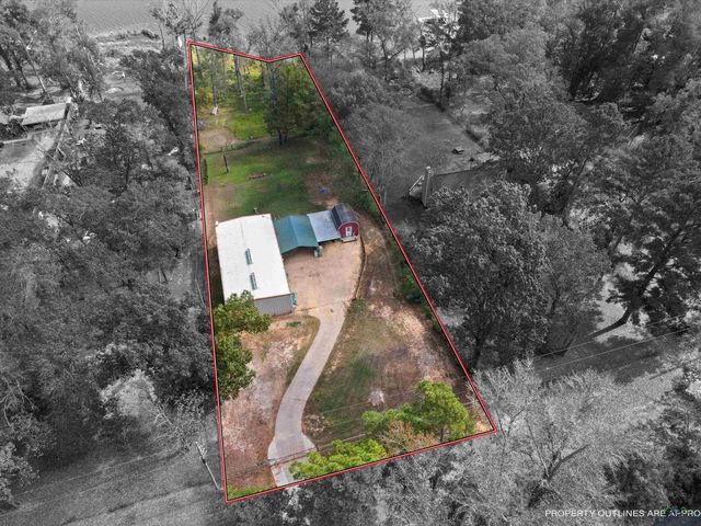 522 N Lake Dr., Gladewater, TX 75647