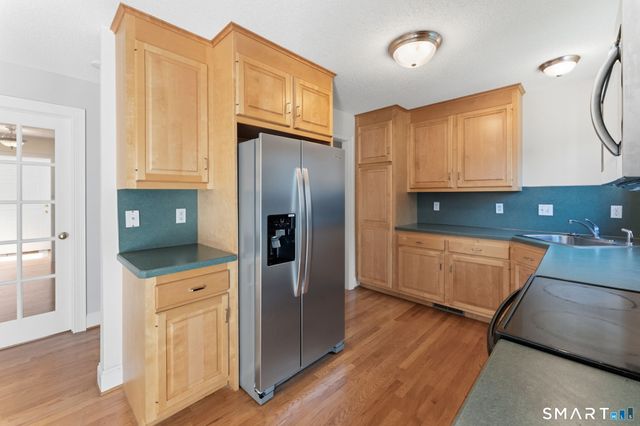 12 Juniper Road, Bloomfield, CT 06002